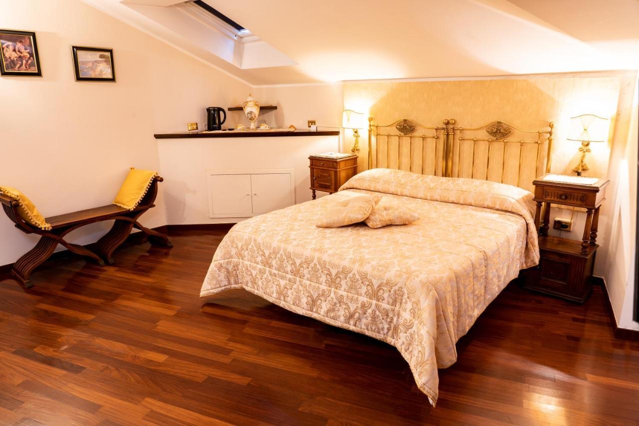 カゼルタ Real Borbone Bed & Breakfast エクステリア 写真