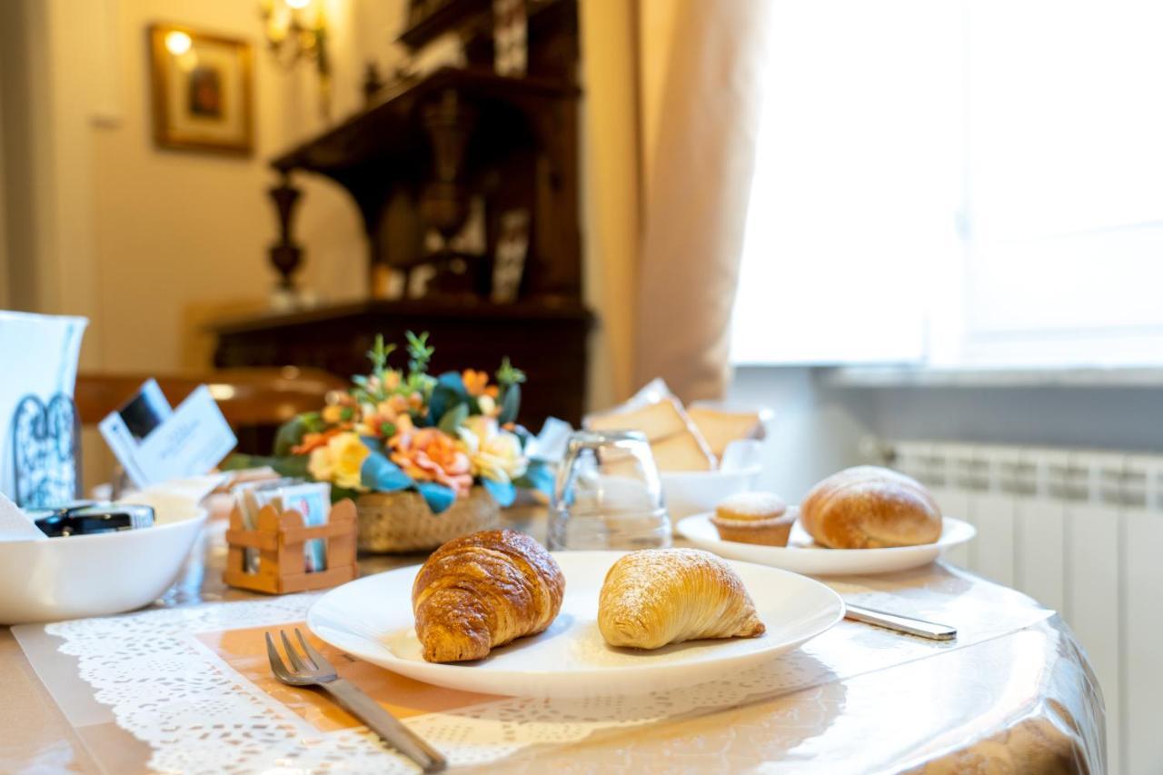 カゼルタ Real Borbone Bed & Breakfast エクステリア 写真